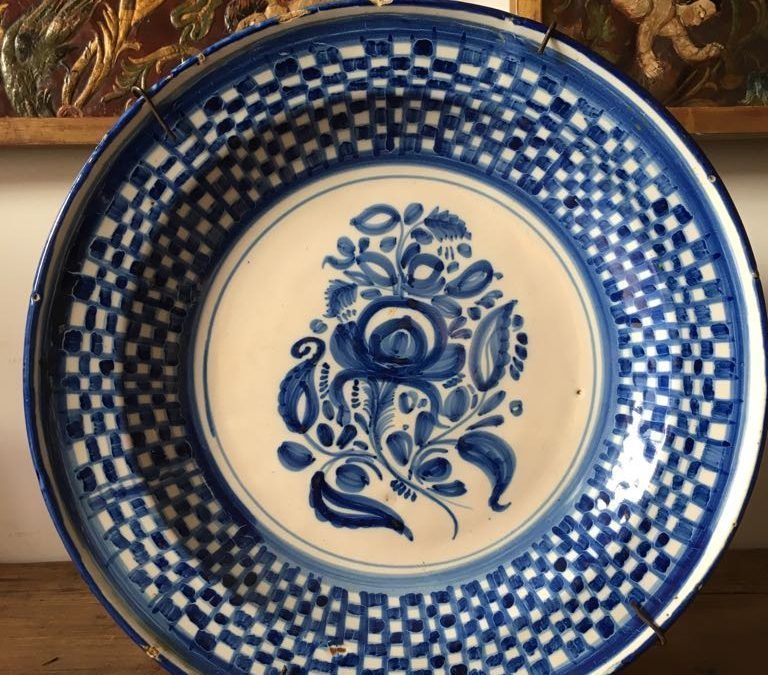 VENDIDO Plato Manises